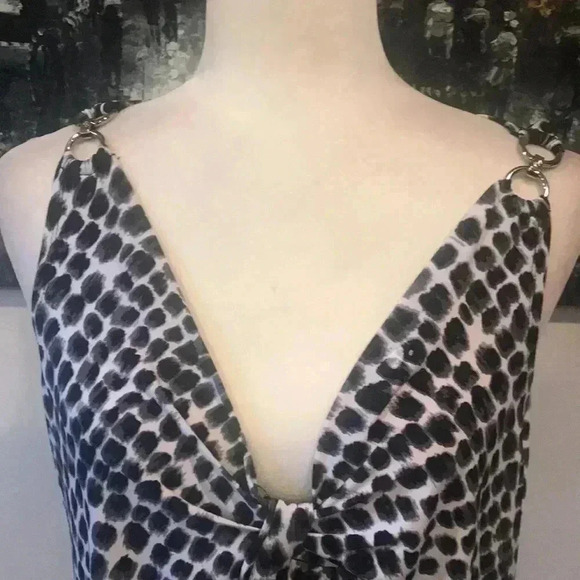 Michael MICHAEL KORS Black & White knotted Front Metal loops Shoulder Top-M - Picture 5 of 9